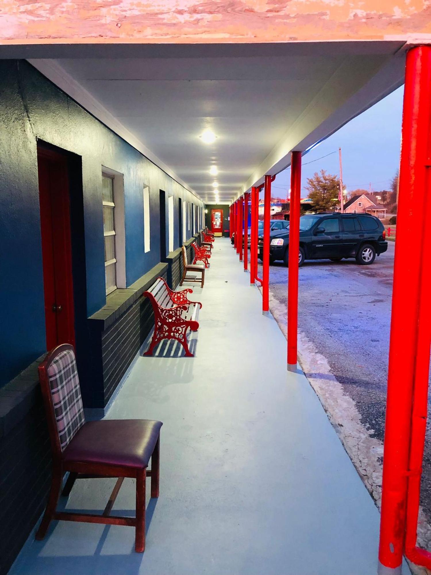 Relax Inn Rural Retreat- Marion - Atkins Экстерьер фото